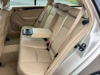 Mercedes-Benz C Class 2.6 C240 Elegance 5dr