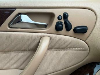 Mercedes-Benz C Class 2.6 C240 Elegance 5dr