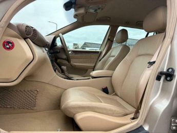 Mercedes-Benz C Class 2.6 C240 Elegance 5dr