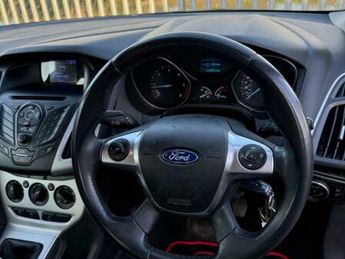 Ford Focus 1.6 TDCi Zetec Euro 5 (s/s) 5dr