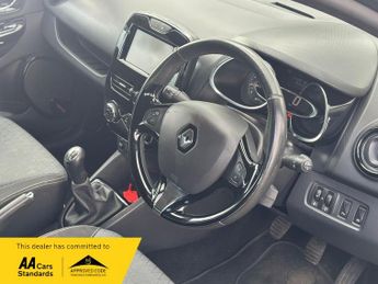 Renault Clio 1.5 dCi Dynamique S MediaNav Hatchback 5dr Diesel Manual Euro 5 