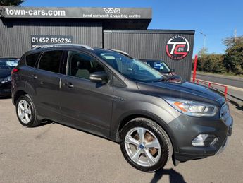 Ford Kuga TITANIUM - 1 FORMER OWNER, FULL HISTORY, 6 SPEED, PARKING SENSOR
