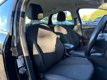 Ford Focus 1.6 Titanium Powershift Euro 6 5dr