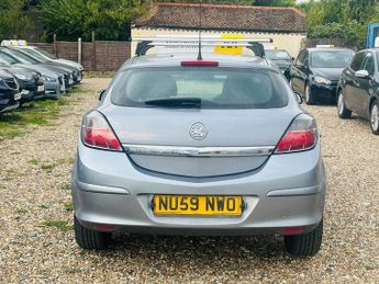 Vauxhall Astra 1.8i 16v Design Sport Hatch 3dr Petrol Automatic (185 g/km, 138 