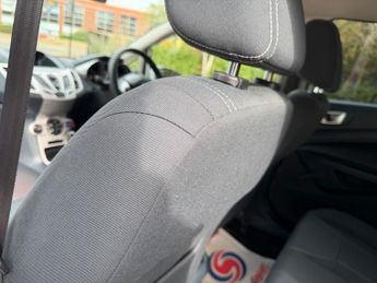 Ford Fiesta 1.4 Zetec Hatchback 5dr Petrol Automatic (154 g/km, 94 bhp)
