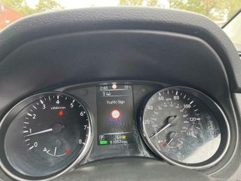 Nissan Qashqai 1.2 DIG-T Acenta XTRON 2WD Euro 6 (s/s) 5dr