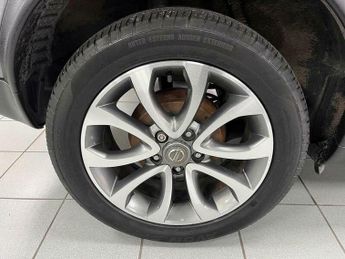 Nissan Juke 1.6 Tekna XTRON Euro 6 5dr
