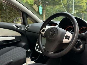 Vauxhall Corsa 1.2i 16v Club 3dr