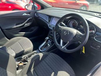 Vauxhall Astra 1.4i Turbo SRi Nav Auto Euro 6 (s/s) 5dr