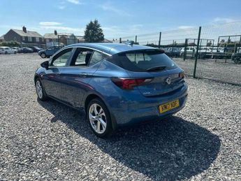 Vauxhall Astra 1.4i Turbo SRi Nav Auto Euro 6 (s/s) 5dr