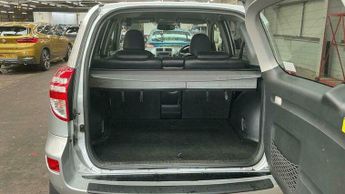 Toyota RAV4 2.2 D-4D XT-R 4WD Euro 5 5dr