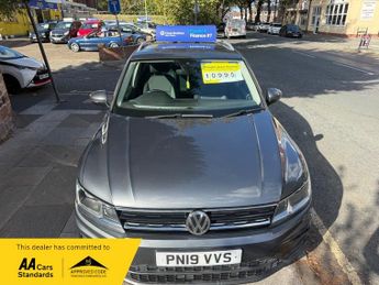 Volkswagen Tiguan SE NAVIGATION TSI EVO