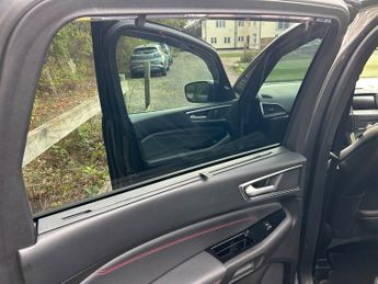 Ford S-Max ST-LINE ECOBLUE 7 SEAT ULEZ COMPLIANT PANORAMINC GLASS ROOF FULL