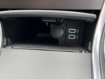 Ford S-Max ST-LINE ECOBLUE 7 SEAT ULEZ COMPLIANT PANORAMINC GLASS ROOF FULL