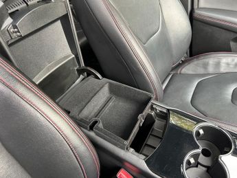 Ford S-Max ST-LINE ECOBLUE 7 SEAT ULEZ COMPLIANT PANORAMINC GLASS ROOF FULL