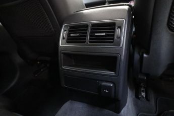 Jaguar F-Pace R-DYNAMIC SE