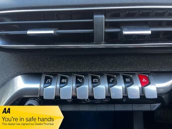 Peugeot 5008 PURETECH S/S ALLURE (RARE AUTO)