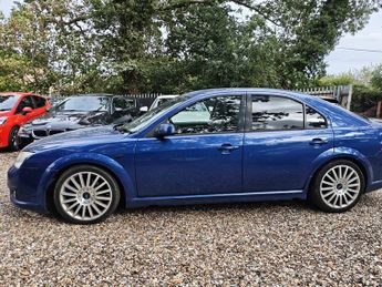 Ford Mondeo ST 220