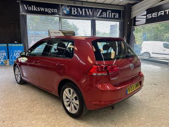 Volkswagen Golf SE TDI BLUEMOTION TECHNOLOGY DSG