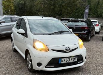 Toyota AYGO 1.0 VVT-i Hatchback 5dr Petrol Manual Euro 5 (67 ps)