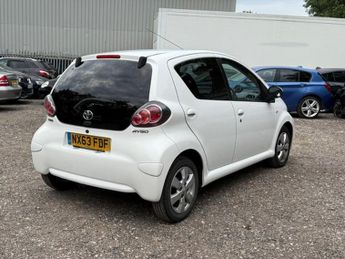 Toyota AYGO 1.0 VVT-i Hatchback 5dr Petrol Manual Euro 5 (67 ps)