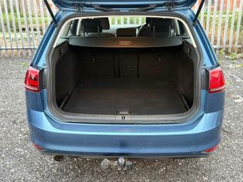 Volkswagen Golf 1.6 TDI BlueMotion Tech SE Euro 5 (s/s) 5dr