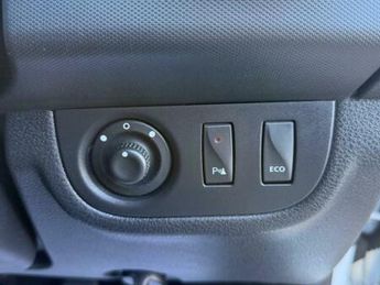 Dacia Sandero 0.9 TCe Laureate Euro 5 5dr