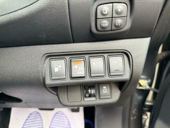 Nissan Leaf 24kWh Acenta Auto 5dr