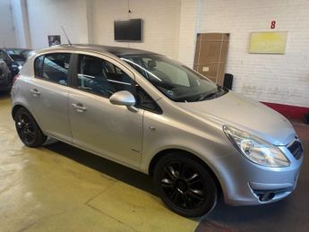 Vauxhall Corsa DESIGN 16V