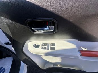 Suzuki Ignis SZ-T DUALJET
