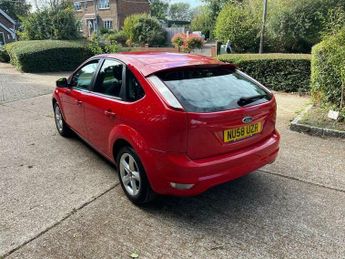Ford Focus 1.6 Zetec 5dr