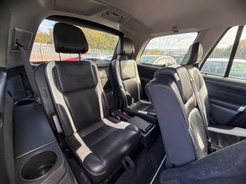Volvo XC90 D5 R-DESIGN NAV AWD