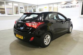 Hyundai I30 CRDI SE NAV BLUE DRIVE 109