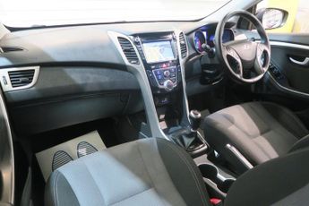 Hyundai I30 CRDI SE NAV BLUE DRIVE 109