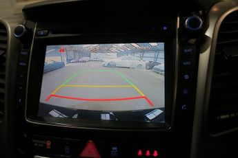 Hyundai I30 CRDI SE NAV BLUE DRIVE 109