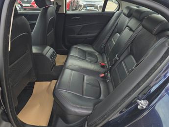 Jaguar XE 2.0d Prestige Euro 6 (s/s) 4dr