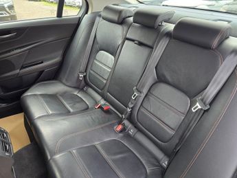 Jaguar XE 2.0d Prestige Euro 6 (s/s) 4dr