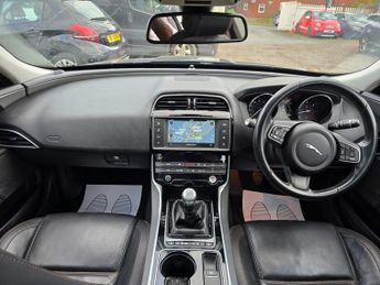 Jaguar XE 2.0d Prestige Euro 6 (s/s) 4dr