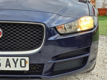 Jaguar XE 2.0d Prestige Euro 6 (s/s) 4dr