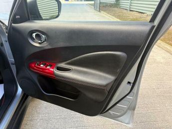 Nissan Juke 1.6 Tekna XTRON Euro 6 5dr