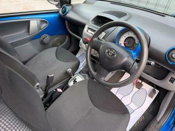 Toyota AYGO 1.0 VVT-i Blue MultiMode Euro 4 5dr