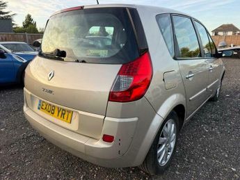 Renault Scenic 1.6 VVT Dynamique 5dr