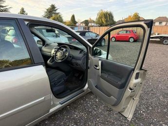 Renault Scenic 1.6 VVT Dynamique 5dr