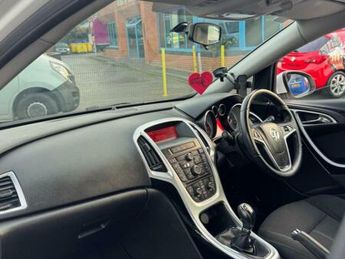 Vauxhall Astra 1.4T 16v SRi Euro 5 5dr