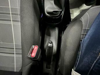 Peugeot 108 1.2 PureTech Allure Euro 6 5dr