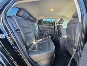 Hyundai Ioniq 1.6 h-GDi 8.9kWh Premium SE DCT Euro 6 (s/s) 5dr