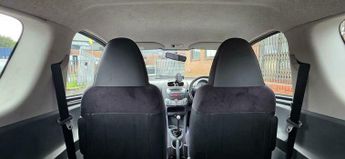 Toyota AYGO 1.0 VVT-i Black Euro 4 3dr (AC)