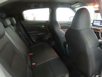 Nissan Juke 1.6 N-Connecta Auto Euro 6 5dr