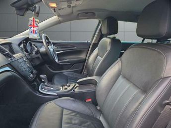 Vauxhall Insignia 2.0 CDTi Elite Nav Sports Tourer Auto Euro 5 5dr