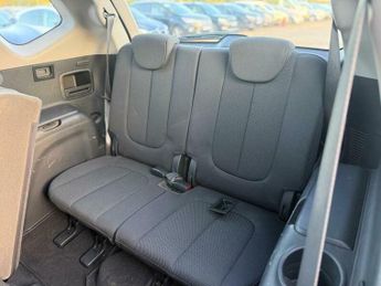 Kia Carens 2.0 CRDi LS 5dr (7 Seats)